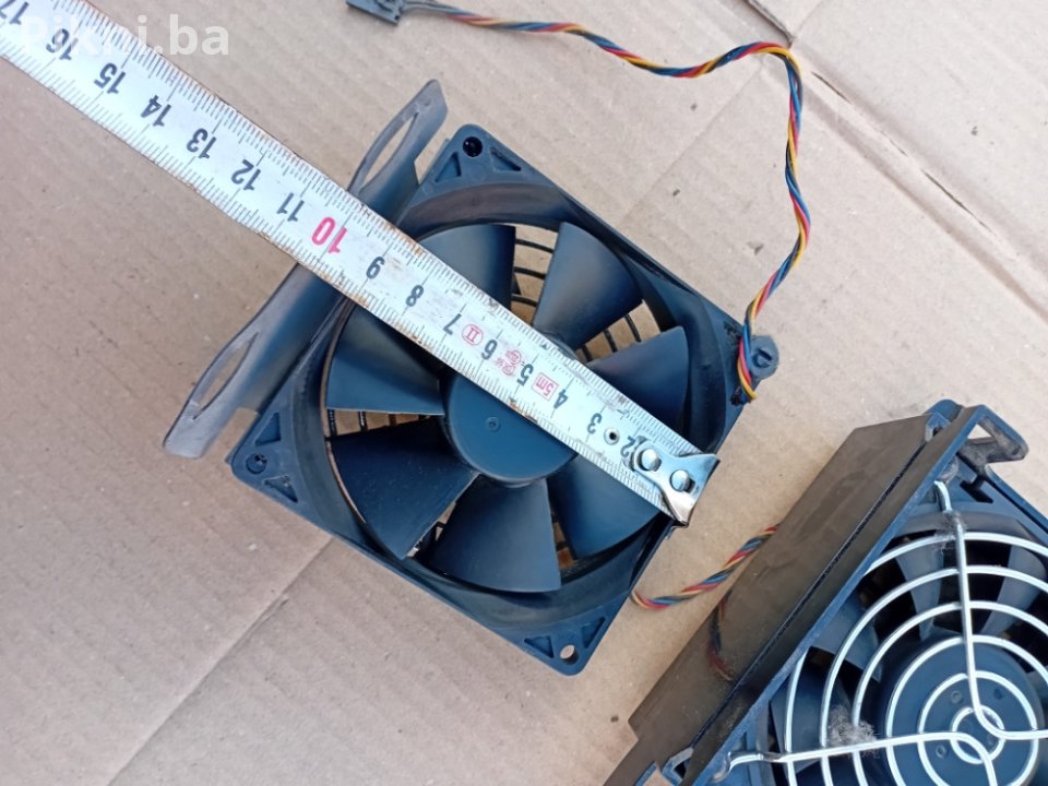 Ventilatori za Računarsko Kućište - 2 Komada (80x80mm) - ISPRAVNI 10 KM