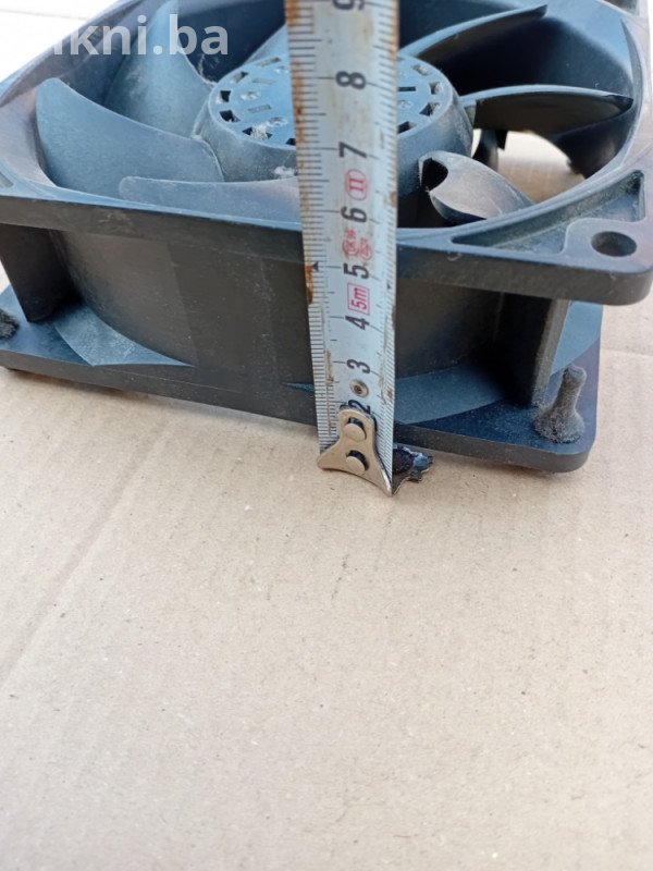 🌪️ INDUSTRIJSKI VENTILATOR / TURBINA (15x15 cm, 12V) 🌪️