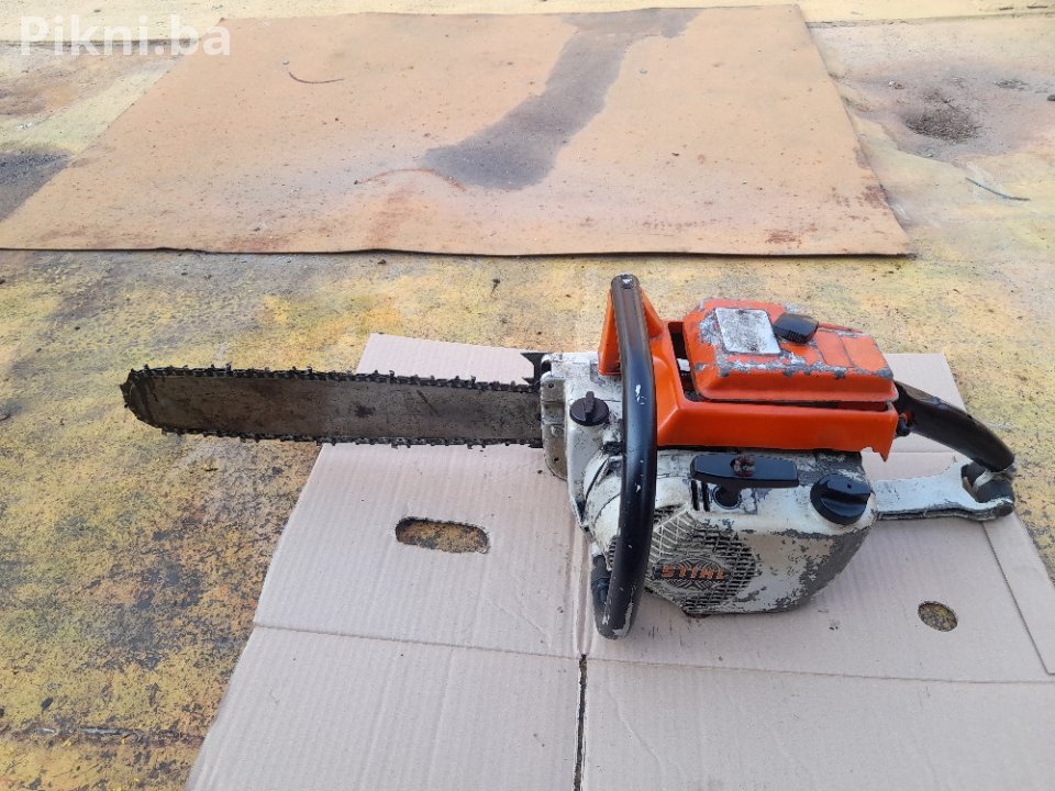 Motorna pila STIHL 041 av motorke citaj pod detaljno 180 KM