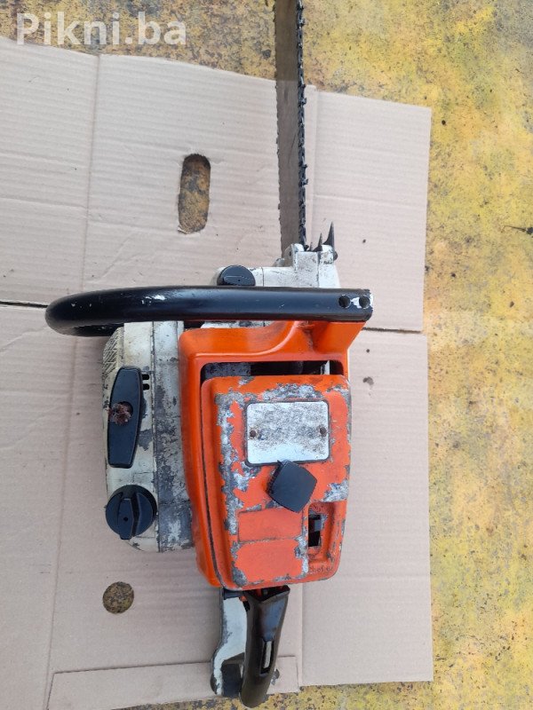 Motorna pila STIHL 041 av motorke citaj pod detaljno 180 KM