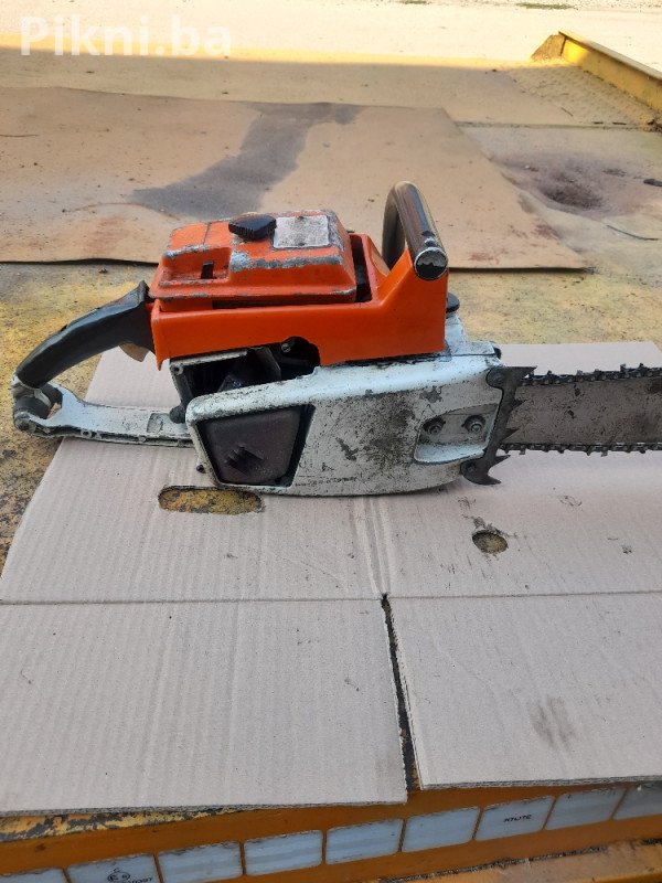 Motorna pila STIHL 041 av motorke citaj pod detaljno 180 KM