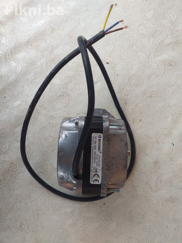 Elektro motor 220v 36w 1550obr elektromotori 25 KM