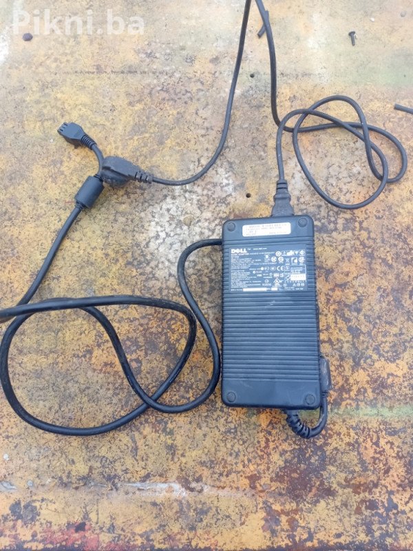 Adapter DELL 12v 18A racunar kompjuter punjac trafo pretvarac 45 KM