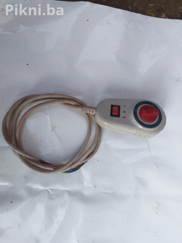 Ispravan! Regulator temperature (Termostat) sa prekidačem 0-1-2 ( 20 KM