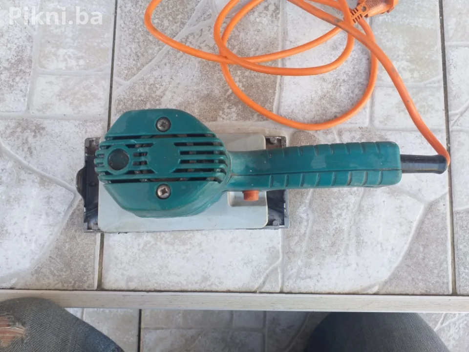 Black & Decker Vibraciona Brusilica 180W - Made in France - Kvali
